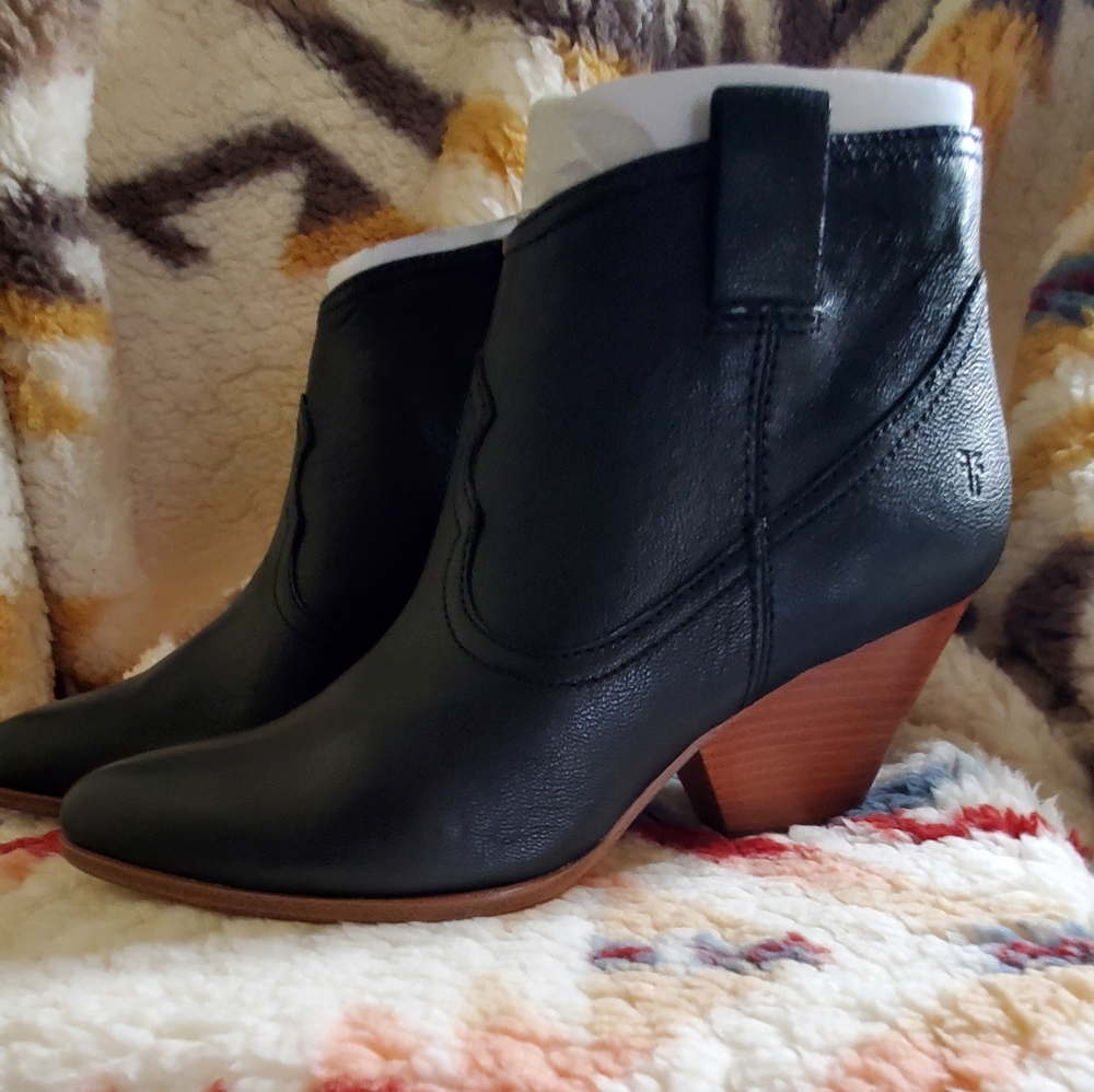 Frye Black Reina Bootie Western